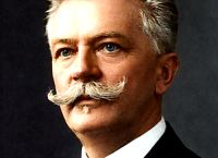 Daniel Swarovski: Ο τεχνίτης που μετέτρεψε το γυαλί σε λάμψη δισεκατομμυρίων