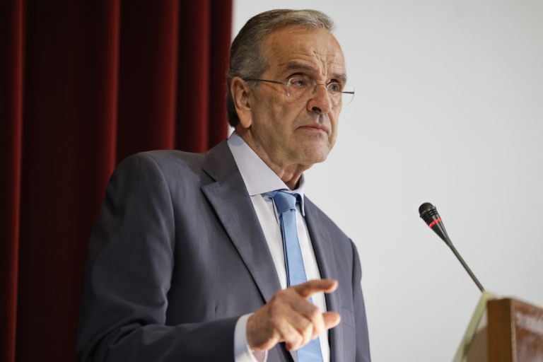 Ο Σαμαράς «τσεκάρει» τον Μητσοτάκη για Βενεζουέλα: Διεθνές δίκαιο και εθνικά συμφέροντα στο προσκήνιο