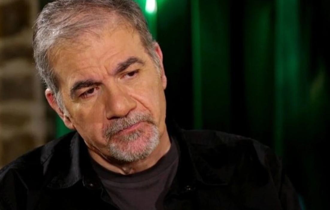 Σταρόβας: «Ο βιολογικός μου πατέρας εγκατέλειψε τη μαμά μου όταν ήταν έγκυος, ήμασταν η π…άνα με το εξώγαμο»