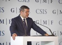 At Davos, G. Stassis Highlights Energy Priorities as Markets Slide Amid Trump’s Stance