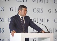 Στο Νταβός ο Γ. Στάσσης — Οι αγορές «ζορίζονται» ενώ ο Τραμπ μένει αμετάπειστος