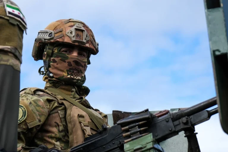 Συρία: Ο στρατός εισβάλλει στη Ράκα – Έκκληση ΗΠΑ για άμεση κατάπαυση πυρός