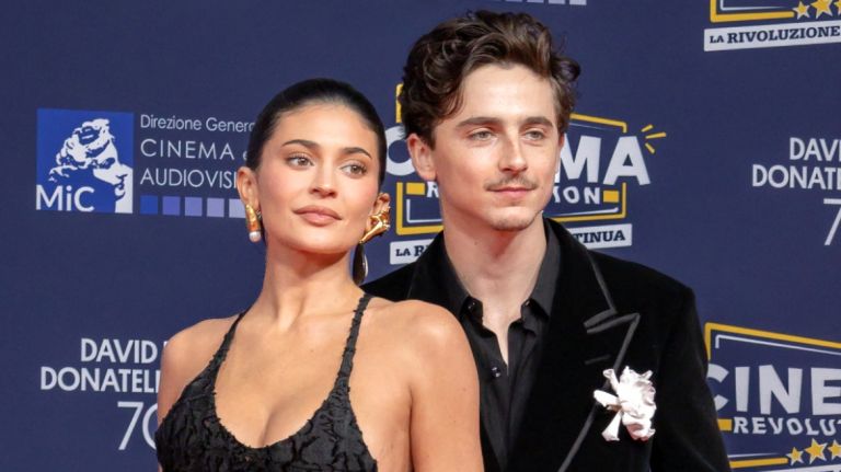 Τιμοτέ Σαλαμέ: Βραβεύτηκε στα Critics Choice και λέει για πρώτη φορά «σ’ αγαπώ» στην Κάιλι Τζένερ