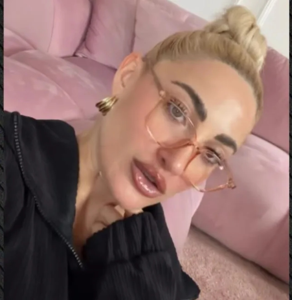 Τούνη για revenge porn: Ο κατηγορούμενος κοιτάει την κάμερα, αλλά ισχυρίστηκε ότι έχει στραβισμό