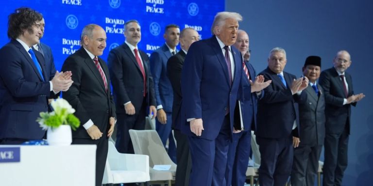 O Τραμπ υπέγραψε τον ιδρυτικό χάρτη για το νέο “Συμβούλιο Ειρήνης” – “Ο ΟΗΕ δεν προσπάθησε αρκετά”