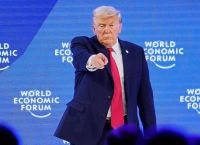 Το Σόου Τραμπ στο Νταβός: Επιστροφή στον Ιμπεριαλισμό και οι Αντιφάσεις της Ευρώπης