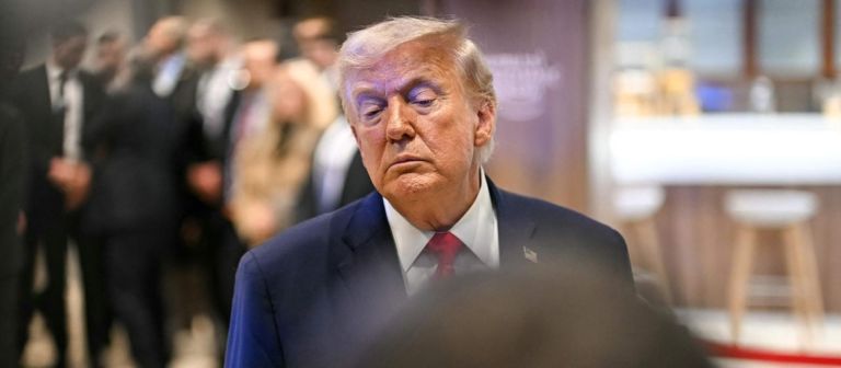 Απειλή Τραμπ: Μεγάλη αρμάδα κατευθύνεται προς το Ιράν, ακόμη μεγαλύτερη της Βενεζουέλας