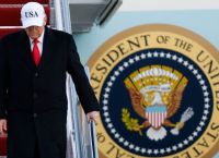 ΗΠΑ: Μπορεί το Κογκρέσο να Εμποδίσει τον Τραμπ να Καταλάβει τη Γροιλανδία;