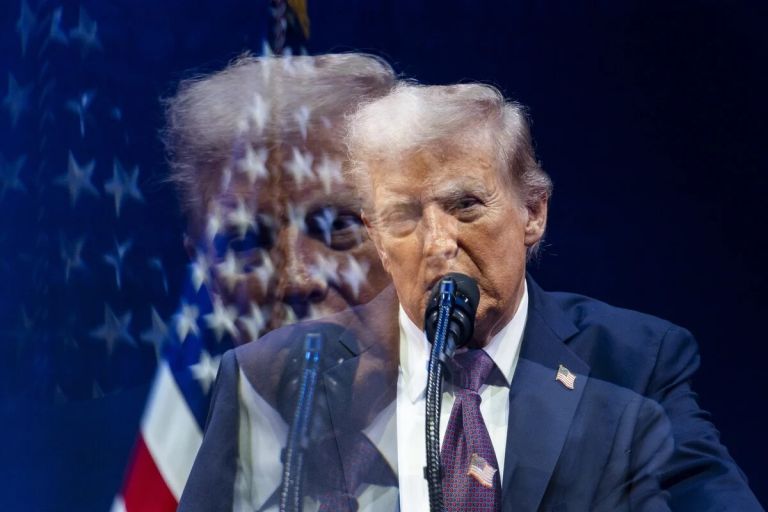 Γροιλανδία: Τα σενάρια που εξετάζει ο Τραμπ και τα εμπόδια