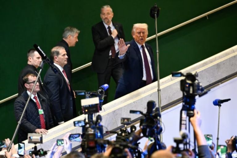 Τραμπ vs Ευρωπαίοι Επενδυτές: Το Σύστημα Δοκιμάζεται – Ρήξη Διατλαντικού Άξονα & Αβεβαιότητα στις Αγορές