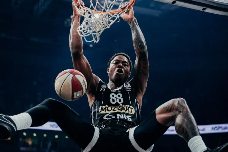 Ταϊρίκ Τζόουνς: Προβάρει τα Ερυθρόλευκα – Ελεύθερος από Παρτιζάν, Στο Στόχαστρο του Ολυμπιακού