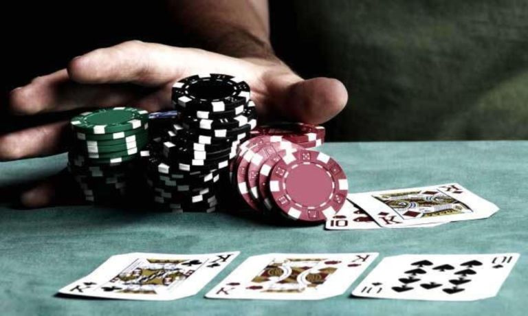 Παράνομος τζόγος: Τζίρος-μαμούθ 1,7 δισ. ευρώ – Σχέδιο νόμου με βαριές καμπάνες και λουκέτα