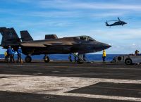 ΗΠΑ: Στέλνουν ναυτικές δυνάμεις στη Μέση Ανατολή – Η Τεχεράνη προειδοποιεί για «ολικό πόλεμο»