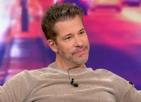 Χάρης Βαρθακούρης: «Την είχα αποθηκευμένη ως “η γυναίκα μου” πριν καν τη γνωρίσω»–Τι είπε για την Αντελίνα