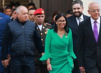 Βενεζουέλα: Ισορροπία φόβου για τη Ροντρίγκεζ