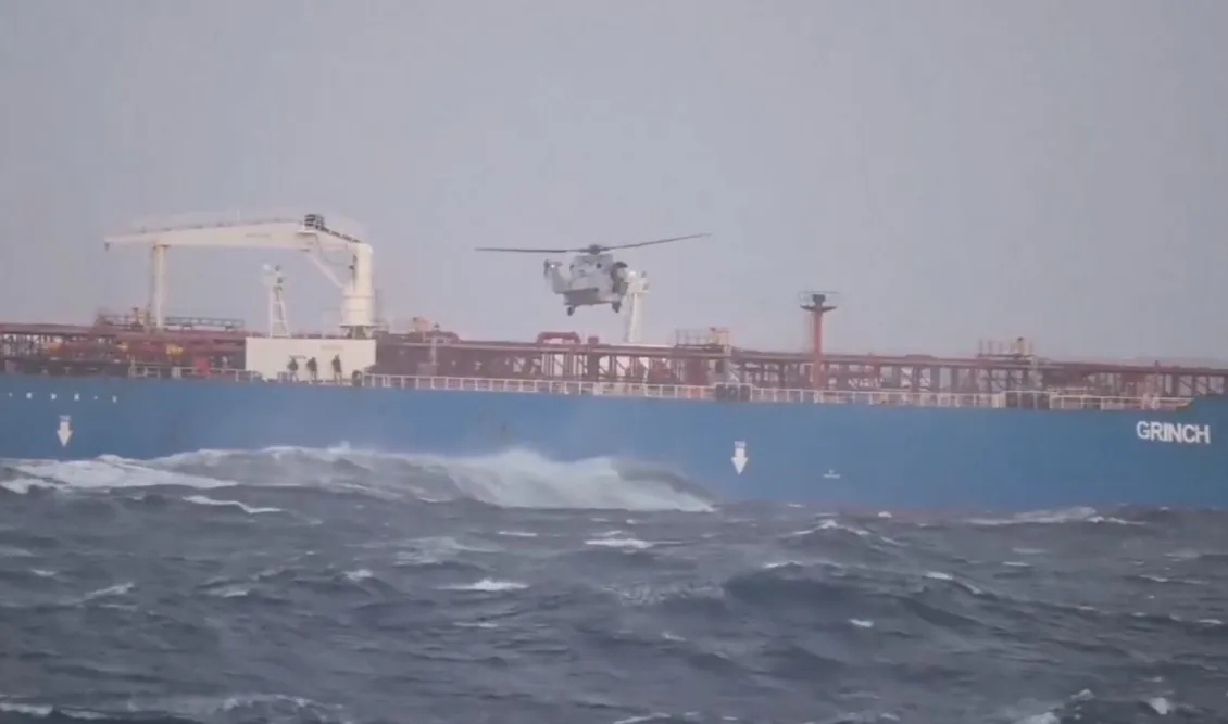 Βίντεο από το ρεσάλτο Γάλλων κομάντο σε δεξαμενόπλοιο-Ύποπτο για συμμετοχή στο ρωσικό “σκιώδη” στόλο