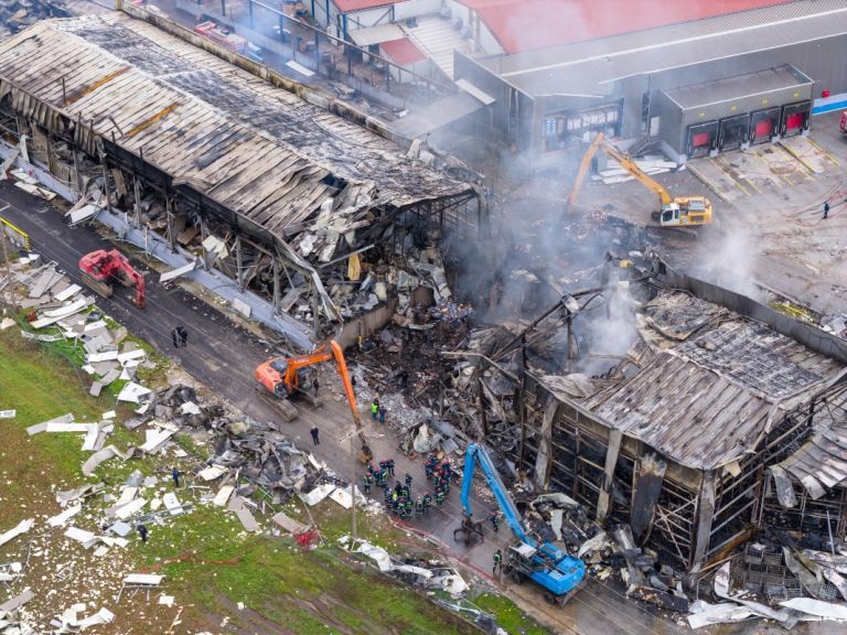 Εισαγγελική έρευνα για την τραγωδία στη «Βιολάντα» – Στο μικροσκόπιο οι σωλήνες προπανίου