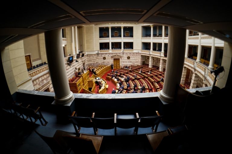 Συνταγματική αναθεώρηση σοκ: ΠΑΣΟΚ «γρίφος», ΣΥΡΙΖΑ – Νέα Αριστερά αντίδραση!