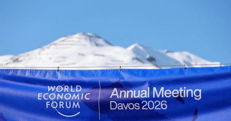 Νταβός 2026: Το Παγκόσμιο Οικονομικό Φόρουμ ανοίγει υπό τη σκιά της Γροιλανδίας