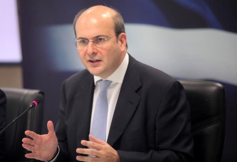 Αγροτική πολιτική σε δοκιμασία: 3,8 δισ. ενισχύσεις και ανοιχτό ρήγμα διαλόγου