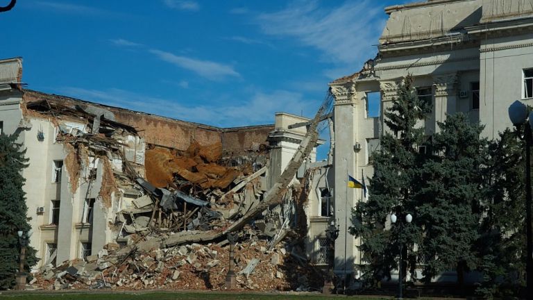 Η Ρωσία χαρακτηρίζει «πράξη τρομοκρατίας» την επίθεση στη Χερσώνα – 27 νεκροί