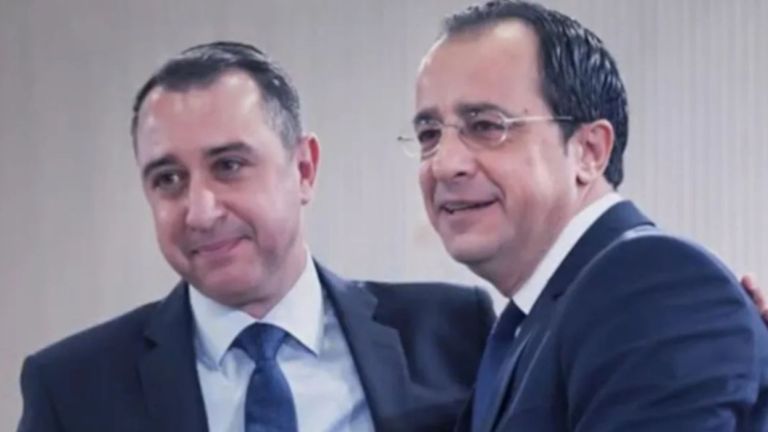 Τι συμβαίνει στην Κύπρο — πολιτικός σεισμός με «μίζες», παραίτηση και κυβερνητική κρίση