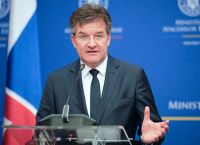 Παραιτήθηκε ο σύμβουλος εθνικής ασφαλείας της Σλοβακίας μετά τη δημοσίευση μηνυμάτων του με τον Επστάιν