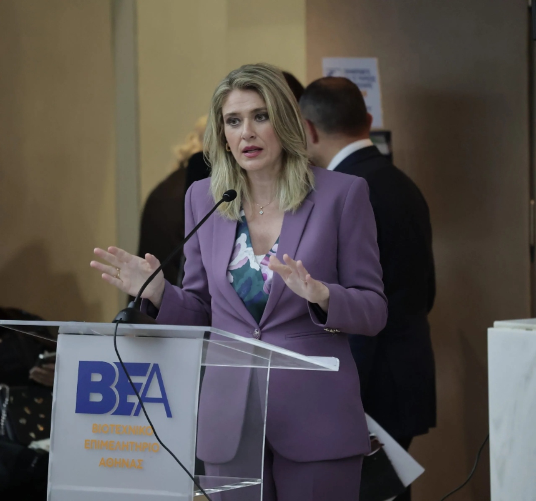 Άννα Ευθυμίου: Η γυναικεία απασχόληση και επιχειρηματικότητα ως στρατηγική πολιτική του Υπουργείου Εργασίας