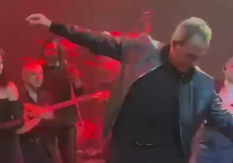 Νίκος Αλιάγας & Αντώνης Ρέμος: Αξέχαστη Πρωτοχρονιά με Ζεϊμπέκικο και Ντουέτο My Way στο NOX