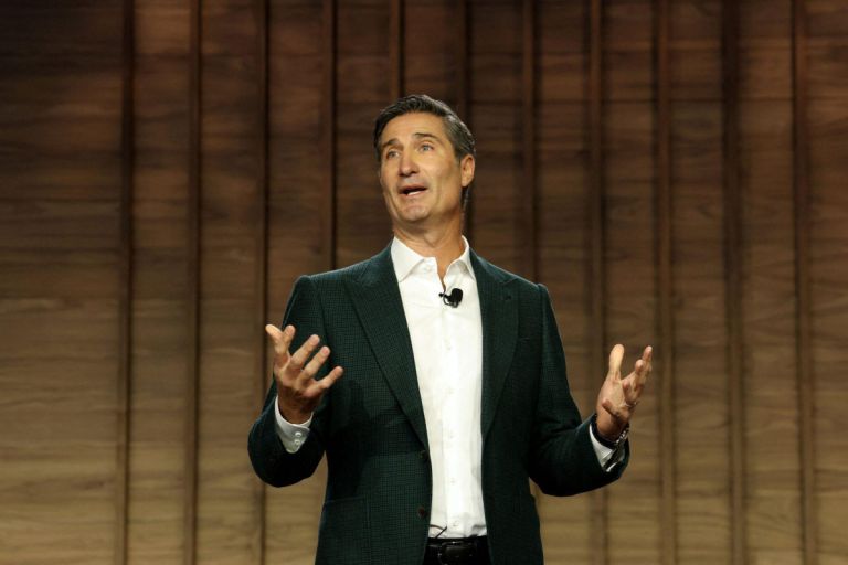 Starbucks: Το νέο μεγάλο στοίχημα δεν είναι το πρωινό – είναι το «χρυσό» απόγευμα