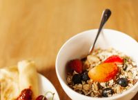 Κανόνας 5+5+5: Γιατρός του Harvard δείχνει πώς να διαλέγουμε υγιεινότερα δημητριακά