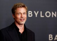 Brad Pitt στην Ύδρα για το «The Riders»: το νησί γίνεται πλατό του Χόλιγουντ