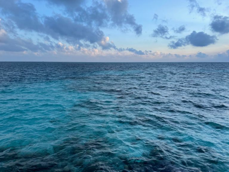 Taam Ja’: Η βαθύτερη μπλε τρύπα του κόσμου στο Μεξικό ξεπερνά τα 423 μέτρα