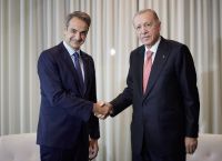 Συνάντηση Μητσοτάκη–Ερντογάν στην Άγκυρα: «ήρεμα νερά» με ανοιχτό τηλέφωνο και κόκκινες γραμμές