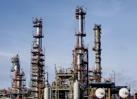 AXIA – Alpha Finance: «Ισχυρό» δ’ τρίμηνο για HELLENiQ ENERGY – EBITDA πάνω από 1,1 δισ. το 2025