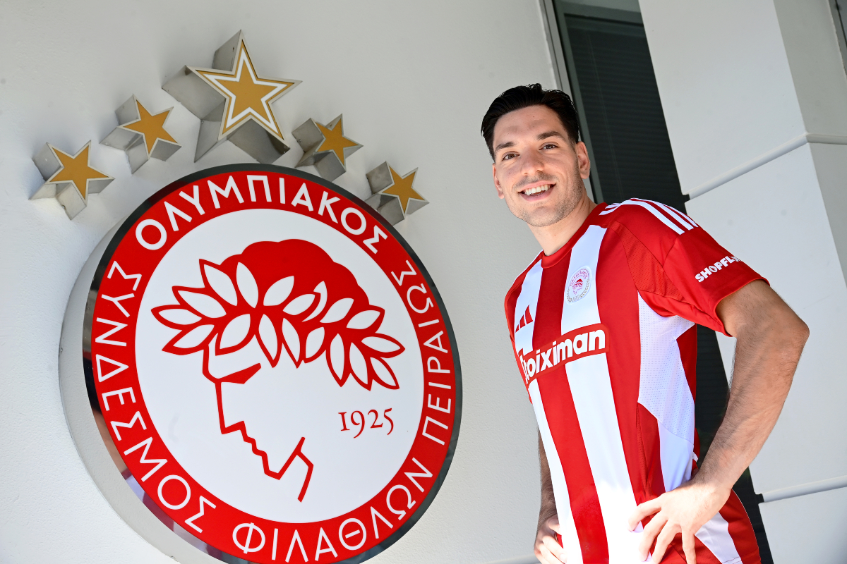 ΟΦΗ–Ολυμπιακός: «κλείδωσε» ο δανεισμός του Νίκου Αθανασίου πριν την εκπνοή των μεταγραφών