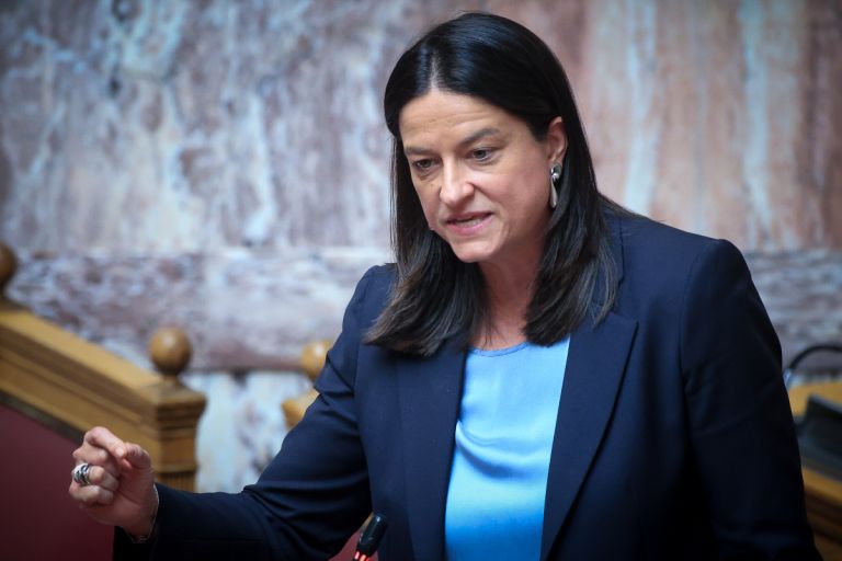 Κεραμέως: Αύξηση κατώτατου από 1η Απριλίου και «νέα εποχή» για τις Συλλογικές Συμβάσεις