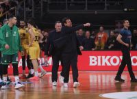 ΑΠΟΒΛΗΘΗΚΕ ο Αταμάν: Ένταση, διαμαρτυρίες και αποδυτήρια στο Άρης – Παναθηναϊκός AKTOR