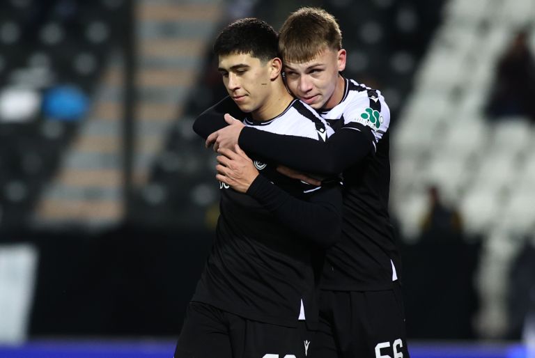 ΠΑΟΚ – Πανσερραϊκός 4-1: Νίκη με καρδιά και μνήμη στην Τούμπα, συγκίνηση και καθήκον για τον Δικέφαλο