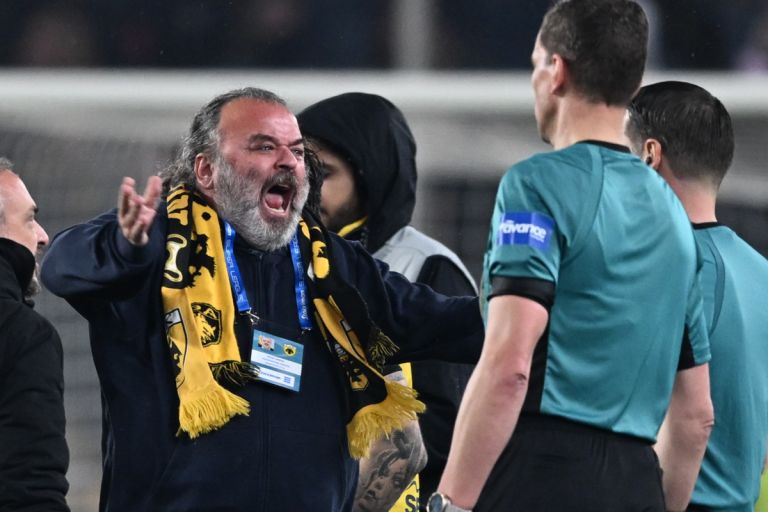 Ξέσπασμα Ηλιόπουλου μετά το ΑΕΚ – Ολυμπιακός: «Σήμερα έβαλαν τη βόμβα στα πόδια τους» [vid]