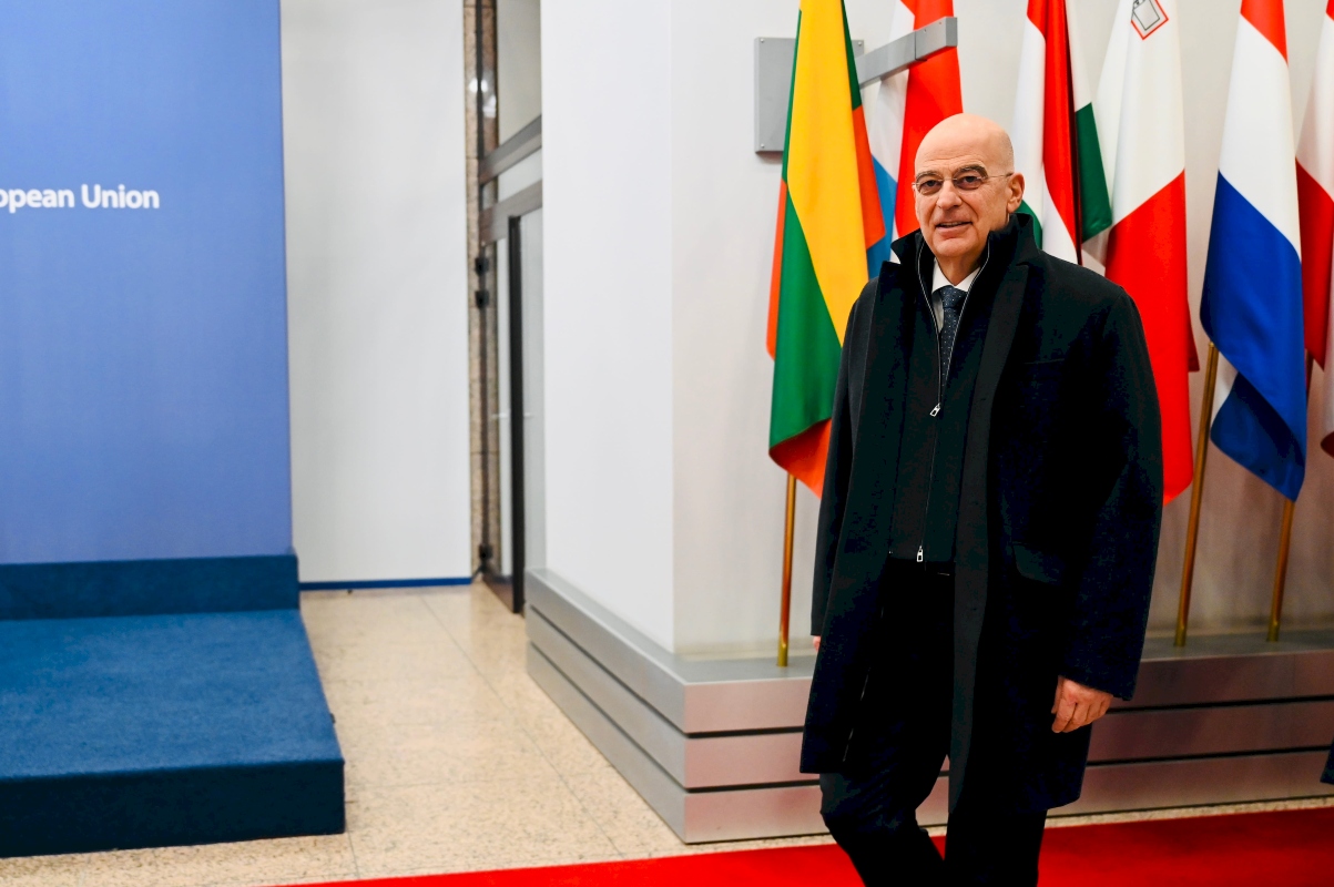 “Achilles’ Shield and Agenda 2030: Dendias Sends Strong Message at NATO and European Forums”