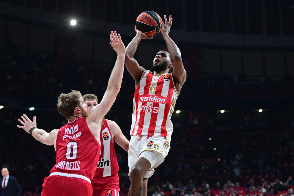 Ολυμπιακός – Ερυθρός Αστέρας: Βεζένκοβ-κλειδί, Γουόκαπ-«μαέστρος», Τζόουνς-τείχος