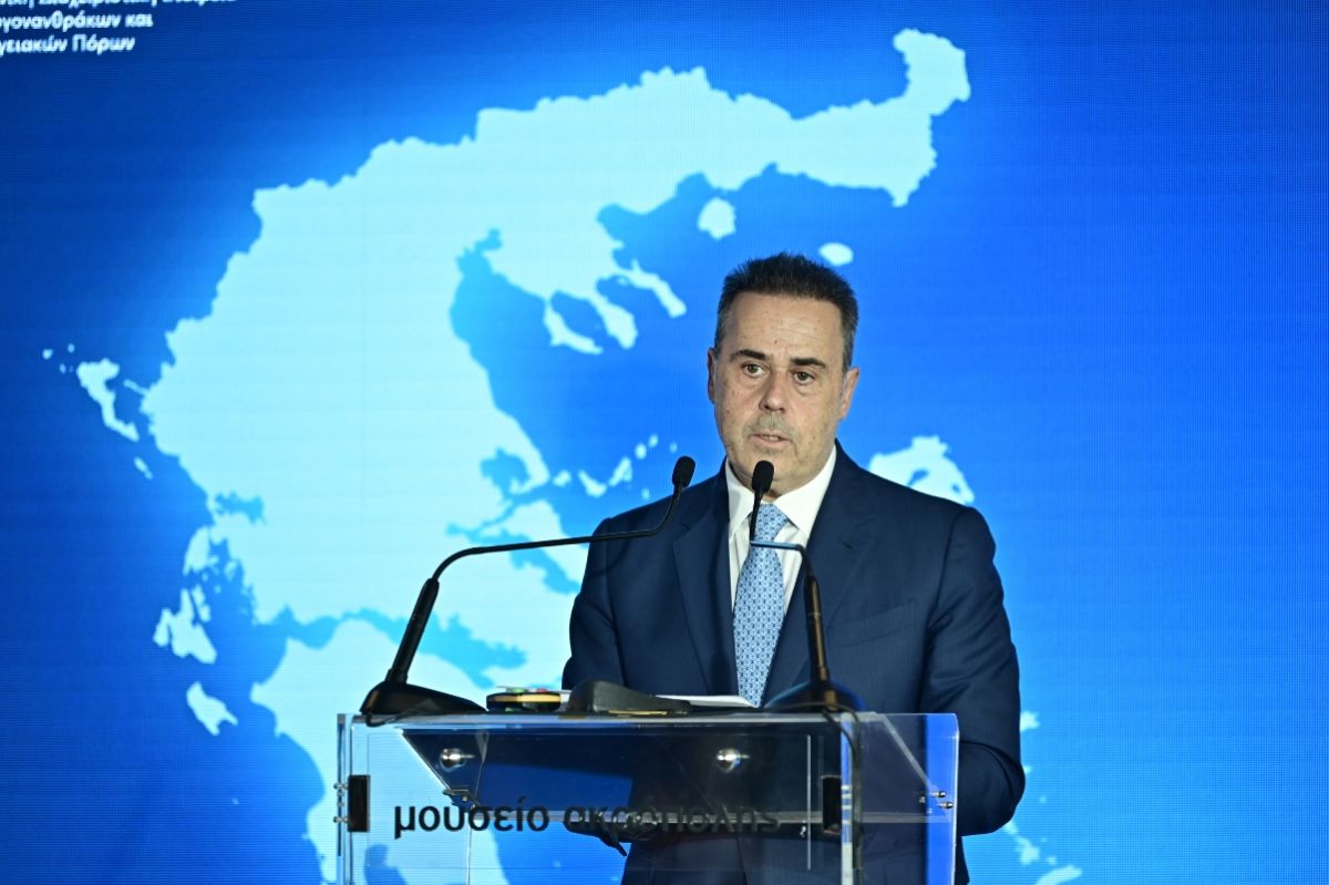 Παπασταύρου για συμφωνία με Chevron: Το ελληνικό Δημόσιο θα λαμβάνει το 40% των κερδών