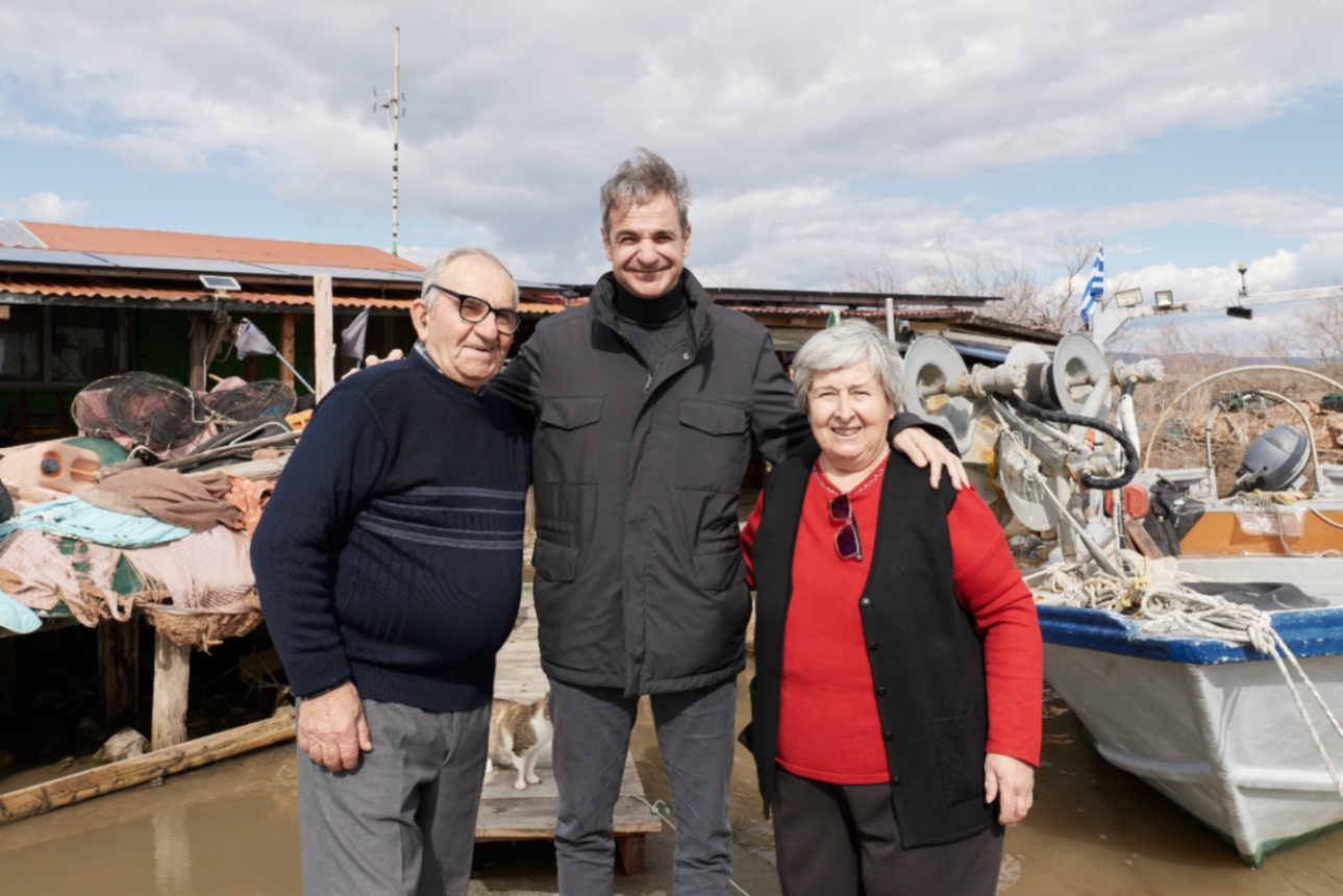 Η συνάντηση Μητσοτάκη με την “Κυρά του Δέλτα” που τον φιλοξένησε σπίτι της, στον Έβρο