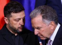 Τριμερής διάλογος για το Ουκρανικό στο Άμπου Ντάμπι: Πάγωμα μετώπου ή ουκρανική υποχώρηση;