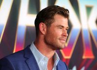 Χέμσγουορθ – Ράφαλο: Από τους Avengers σε σκοτεινό θρίλερ και «άτακτο» πλατό