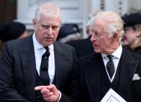 «15 χρόνια συγκάλυψης»: Οι Times “δείχνουν” Παλάτι για Άντριου–Έπσταϊν και ζητούν διαφάνεια