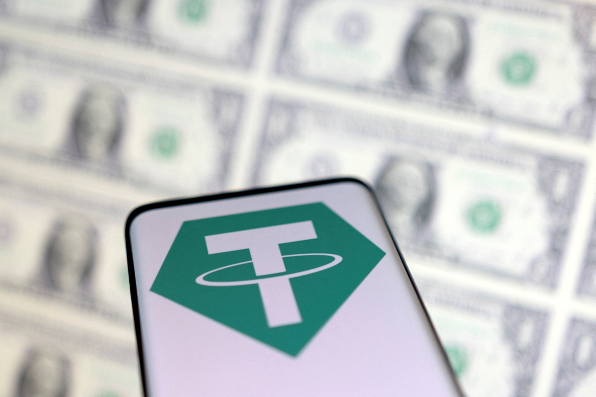 Tether: Η επιθετική αντεπίθεση του Πάολο Αρντοΐνο στην αμερικανική αγορά των stablecoins