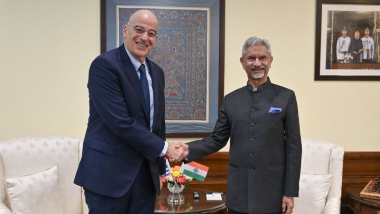 Συνάντηση Δένδια – Τζαϊσανκάρ στο Νέο Δελχί: Στο επίκεντρο οι περιφερειακές και διεθνείς εξελίξεις