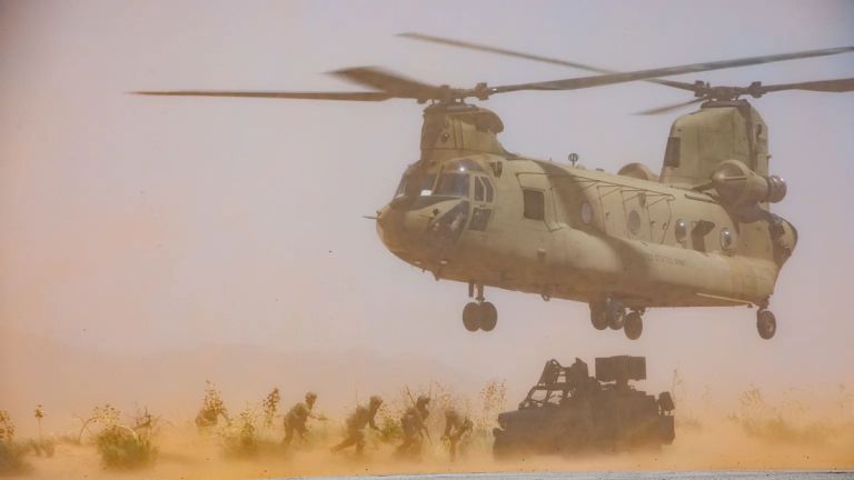 «Αν στείλουμε στρατό στο Ιράν, θα είναι καταστροφή» – το μήνυμα Χότζες προς τον Λευκό Οίκο